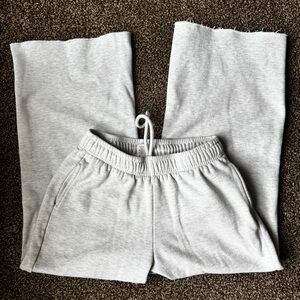 Ultra Flirt Heather Gray Raw Hem Cozy Cropped Sweatpants Small